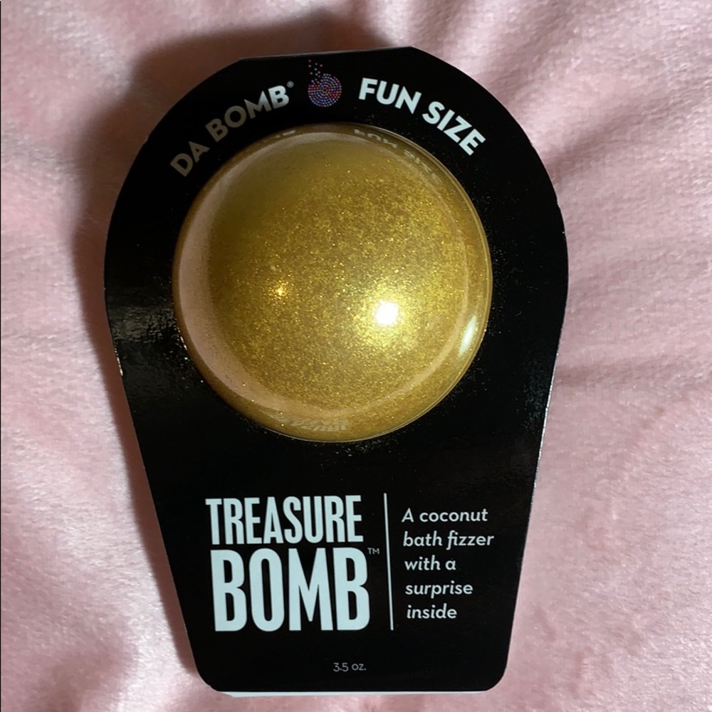 Treasure Bath Bomb